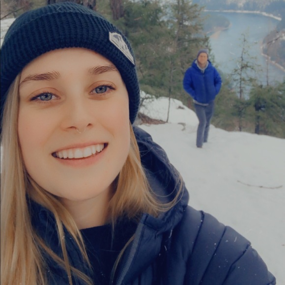 Meet your Posher, Kimberly - Picture 1 of 1